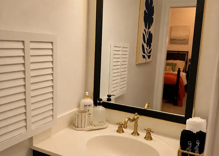 Ultimate Family Retreat-sleeps 9 * Tulsa