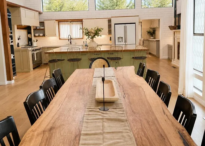 Ultimate Family Retreat-sleeps 9