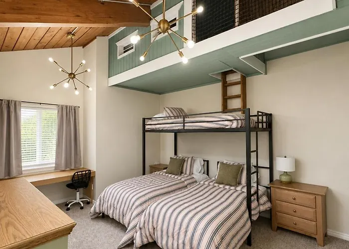 Ultimate Family Retreat-sleeps 9