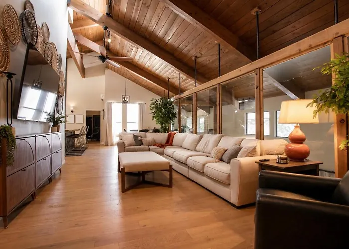 Ultimate Family Retreat-sleeps 9 * Tulsa