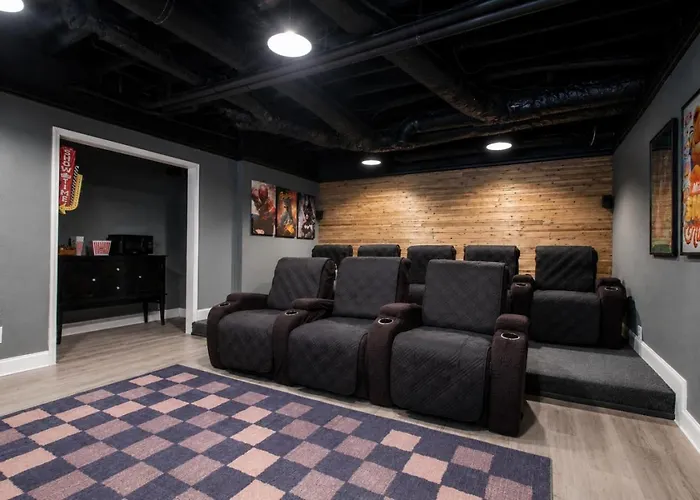 Holiday home Ultimate Family Retreat-sleeps 9 Tulsa