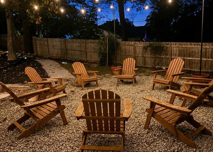 Сasa de vacaciones Ultimate Family Retreat-sleeps 9 Tulsa