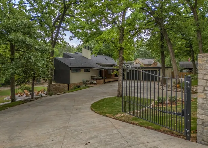 Ultimate Family Retreat-sleeps 9